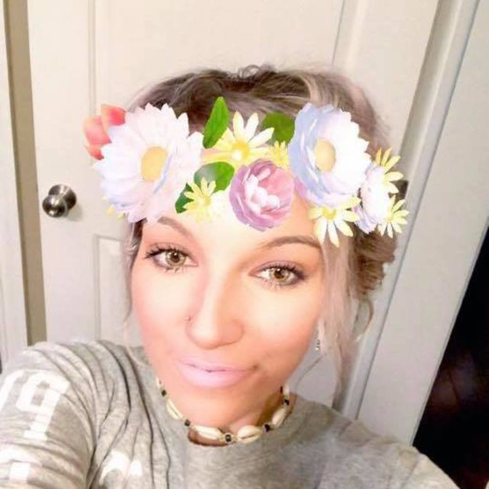 Meet your Posher, Crystal